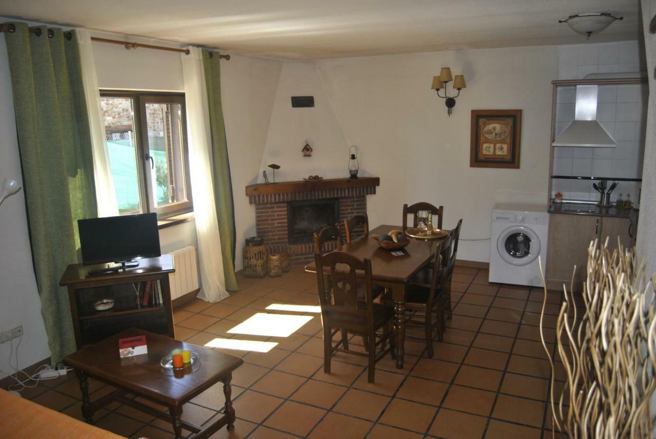 Huertas Apartment La Serna del Monte Bagian luar foto